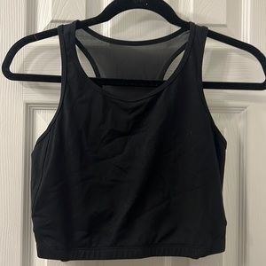 Born primitive sports bra. Great cropped sports bra. Size large. Black
